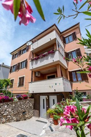 Apartments Marinko Baška Exterior foto